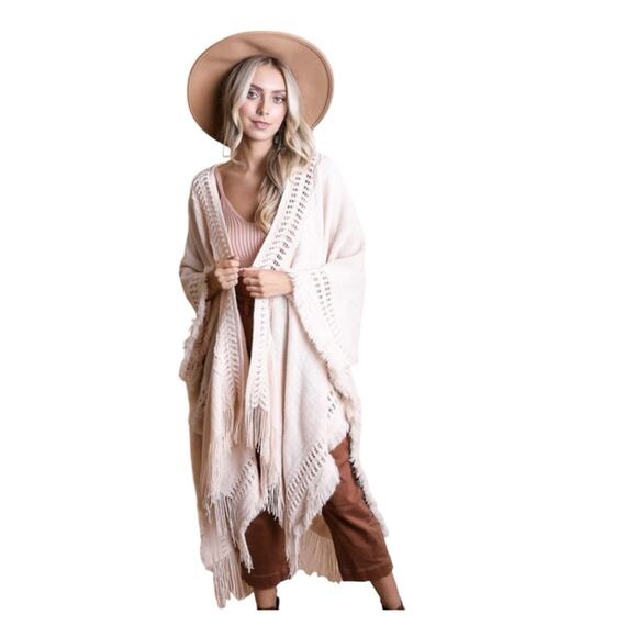 Ruana Duster Cardigan with Frayed Fringe in Beige Cream Crochet Boho Fall NEW - Picture 1 of 11